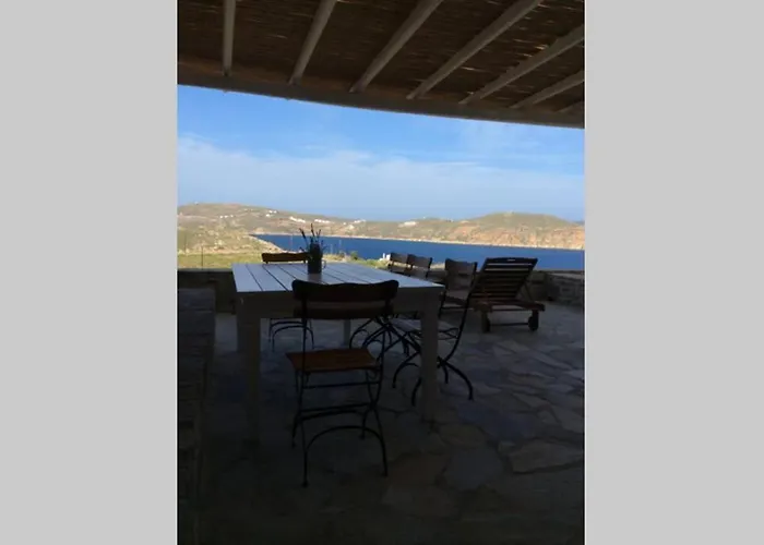 Chez Semiramis The Summer Breeze House 5'min From The