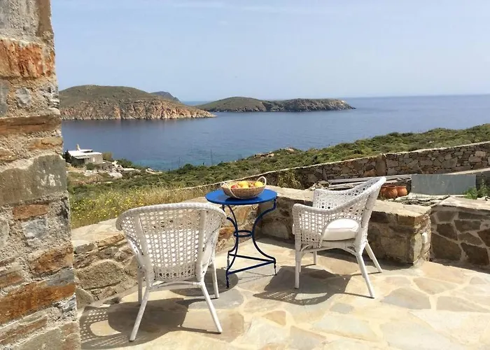 Chez Semiramis The Summer Breeze House 5'min From The