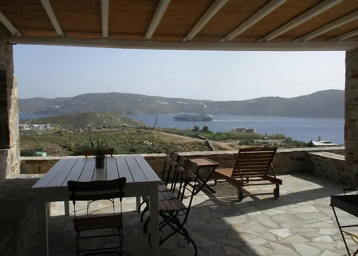 Chez Semiramis The Summer Breeze House 5'min From The