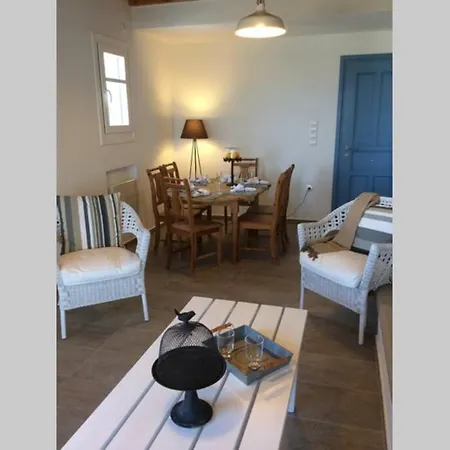 Casa vacanze Chez Semiramis The Summer Breeze House For 13 Persons 5'min From The