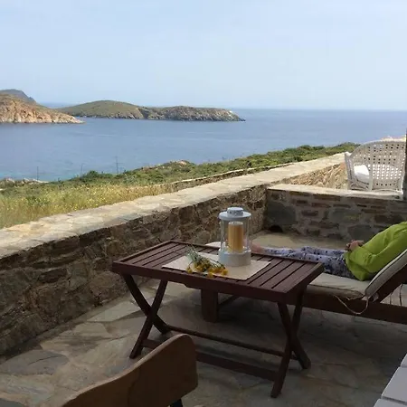 Chez Semiramis The Summer Breeze House 5'min From The