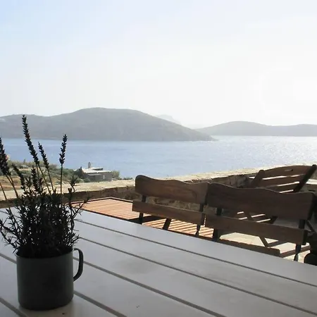 別荘 Chez Semiramis The Summer Breeze House 5'min From The Rámos